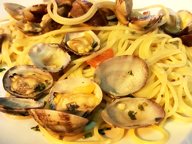 Spaghetti alla Vongole at Osteria Bacco